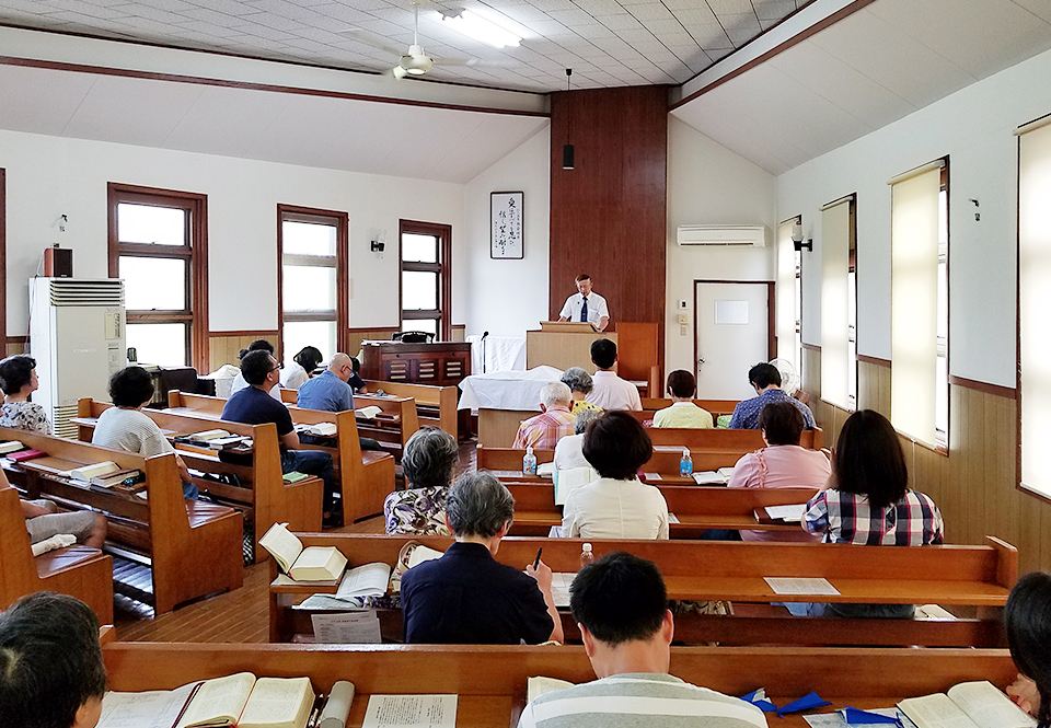 日本キリスト改革派 千城台教会の日曜礼拝の様子