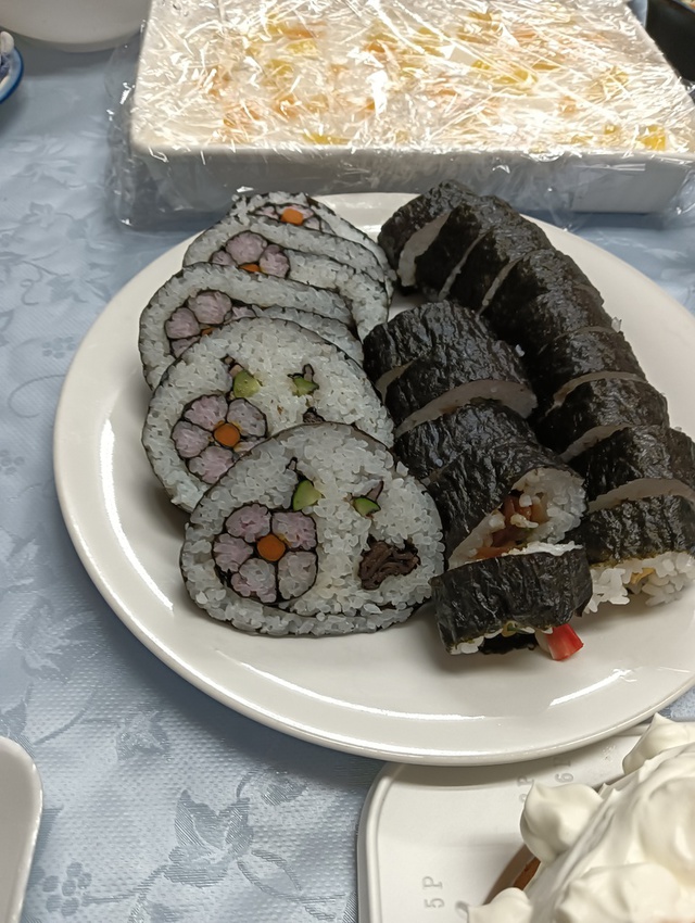 Junさんの この一枚「梅の花。<br>外科医の方は手が器用です。」