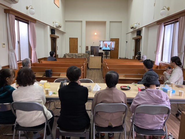 りんごさんの この一枚「3/30 会員の方による沖縄戦体験証言の動画視聴」