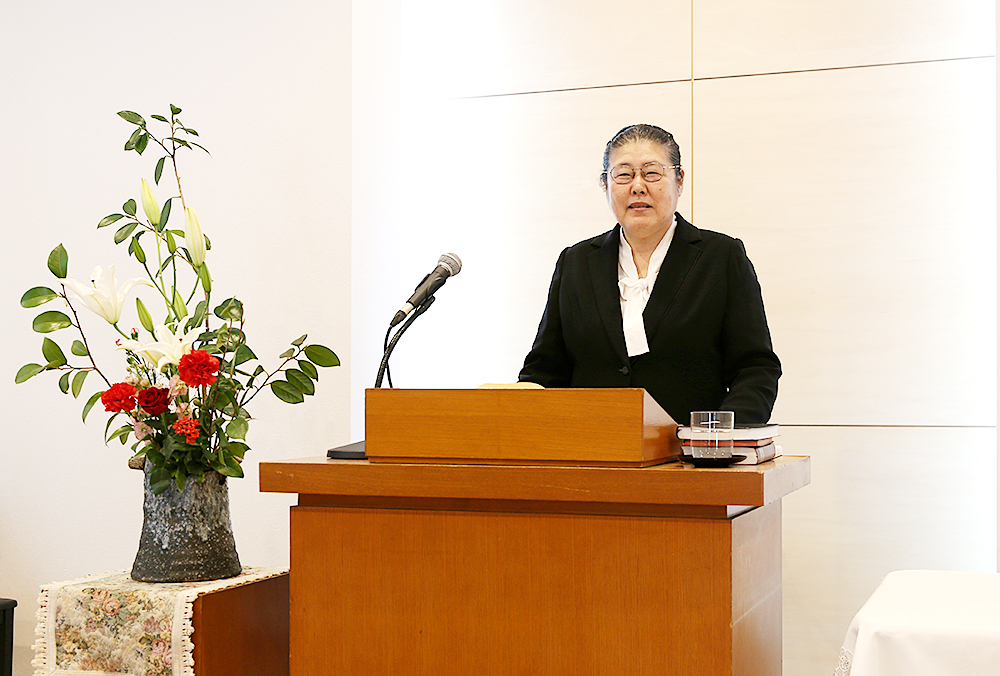 新潟教会 長谷川はるひ牧師の礼拝風景