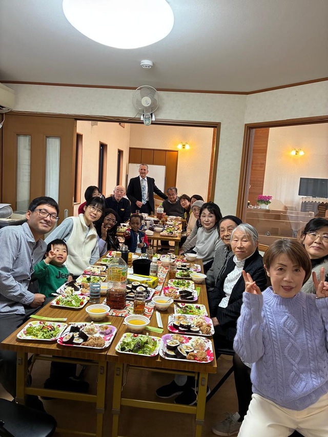 kuboさんの この一枚「デベット先生夫妻　送別会」