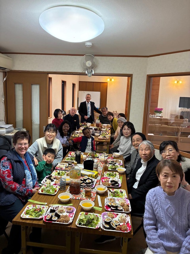 kuboさんの この一枚「デベット先生夫妻　送別会」