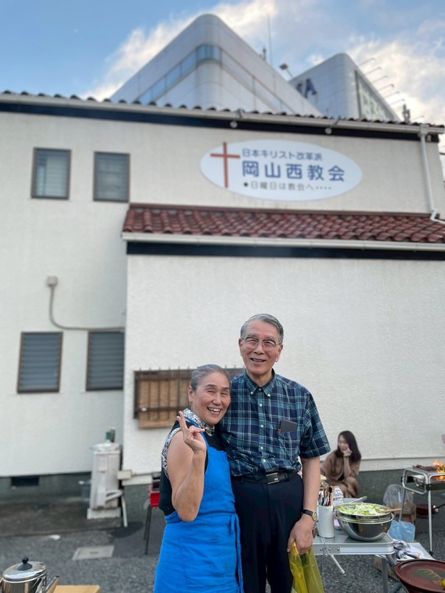 古口さんの この一枚「私たちの教会の牧師夫妻です。もうすぐ金婚式を迎えられます。教会でお待ちしています。どうぞお越しください。」