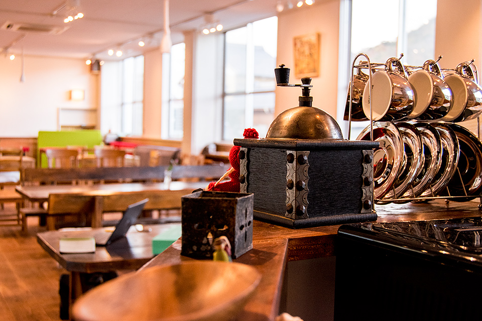 教会カフェ「ヴァイン」の店内風景