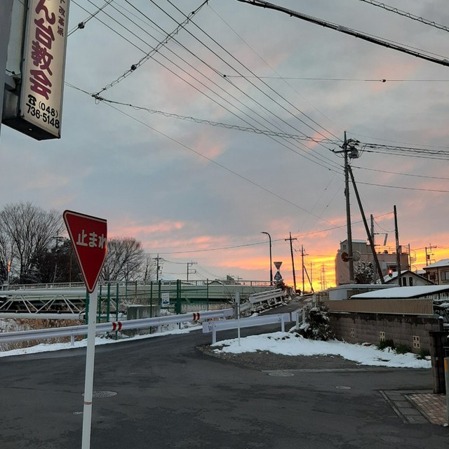大雪の後の美しい夕焼け