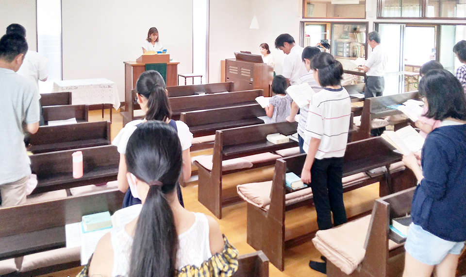 綱島教会の教会学校で聖書について学んでいます。