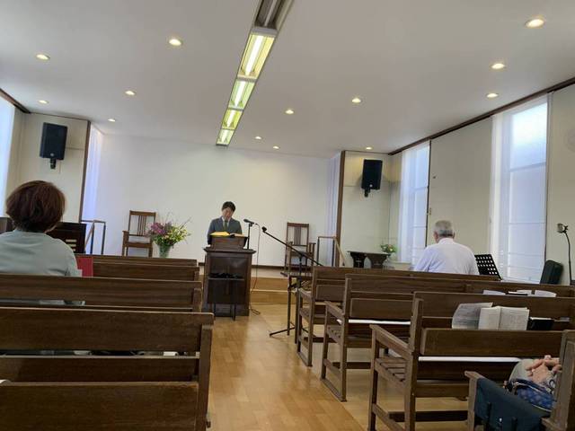 サンディさんの この一枚「春の特別集会」